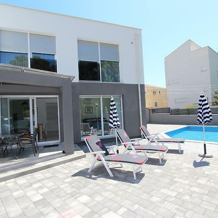 Apartment Karlo 2 로비니 외부 사진