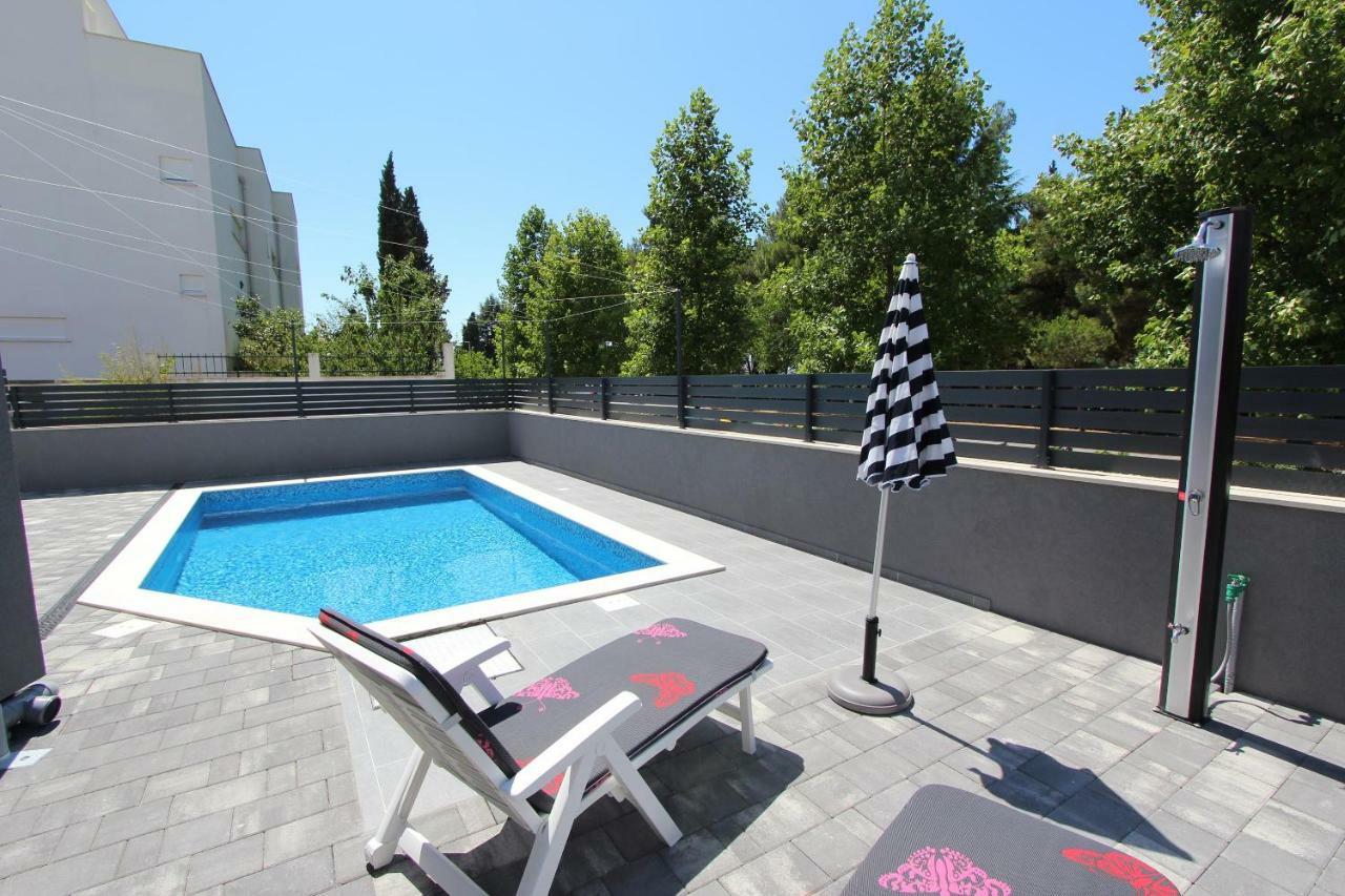 Apartment Karlo 2 로비니 외부 사진