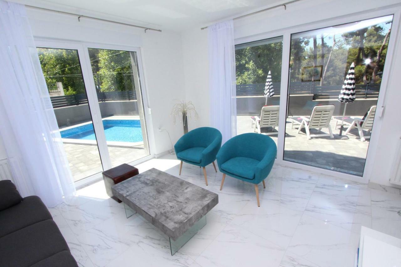 Apartment Karlo 2 로비니 외부 사진